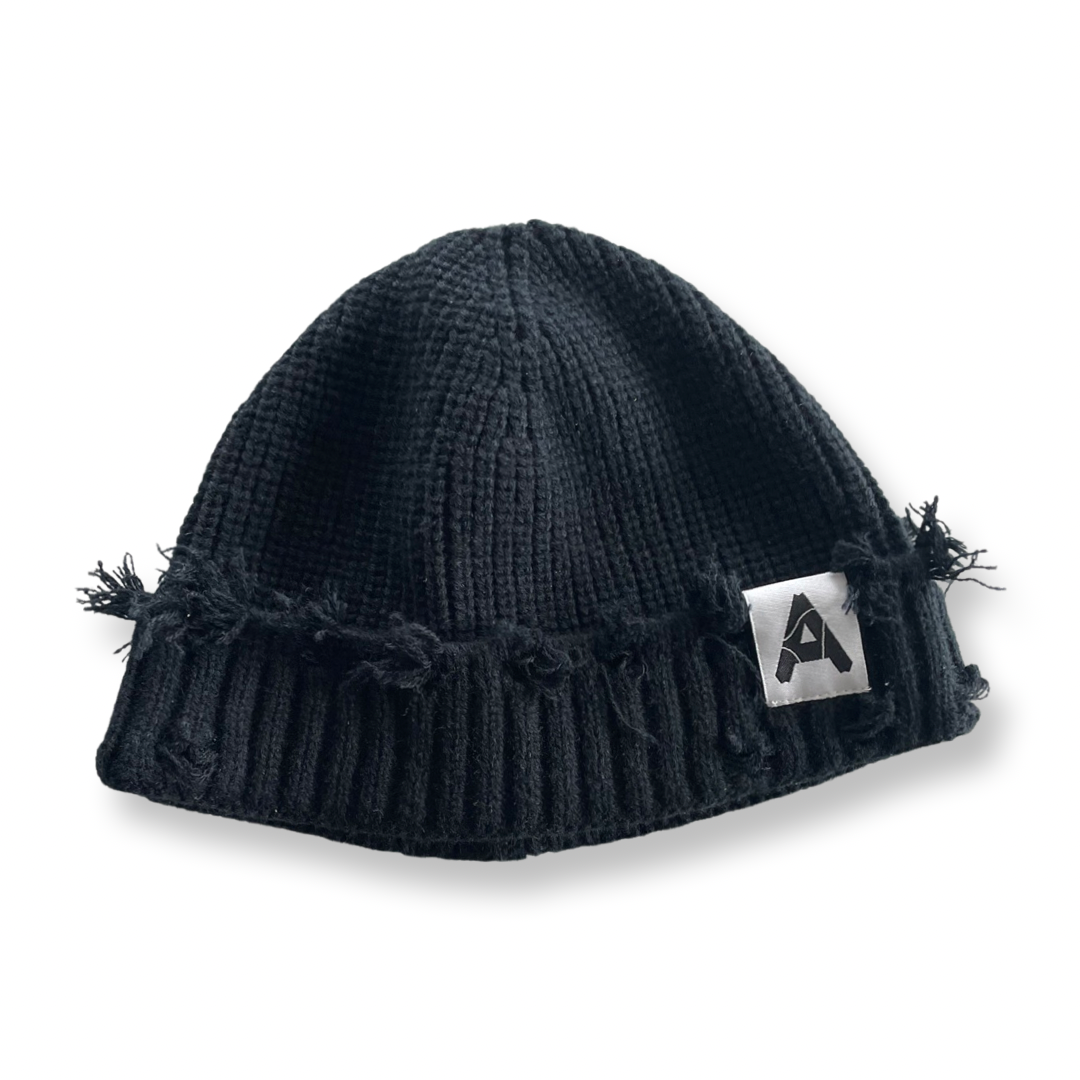 Distressed Beanie Black
